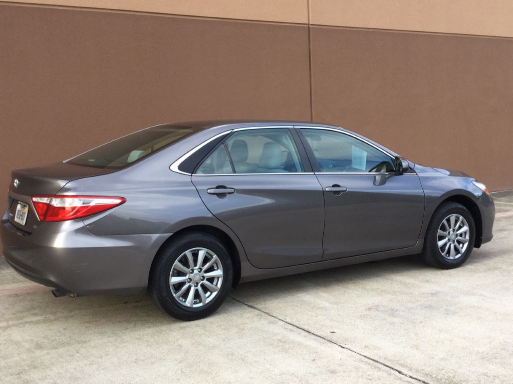Photo 4 of this TOYOTA CAMRY