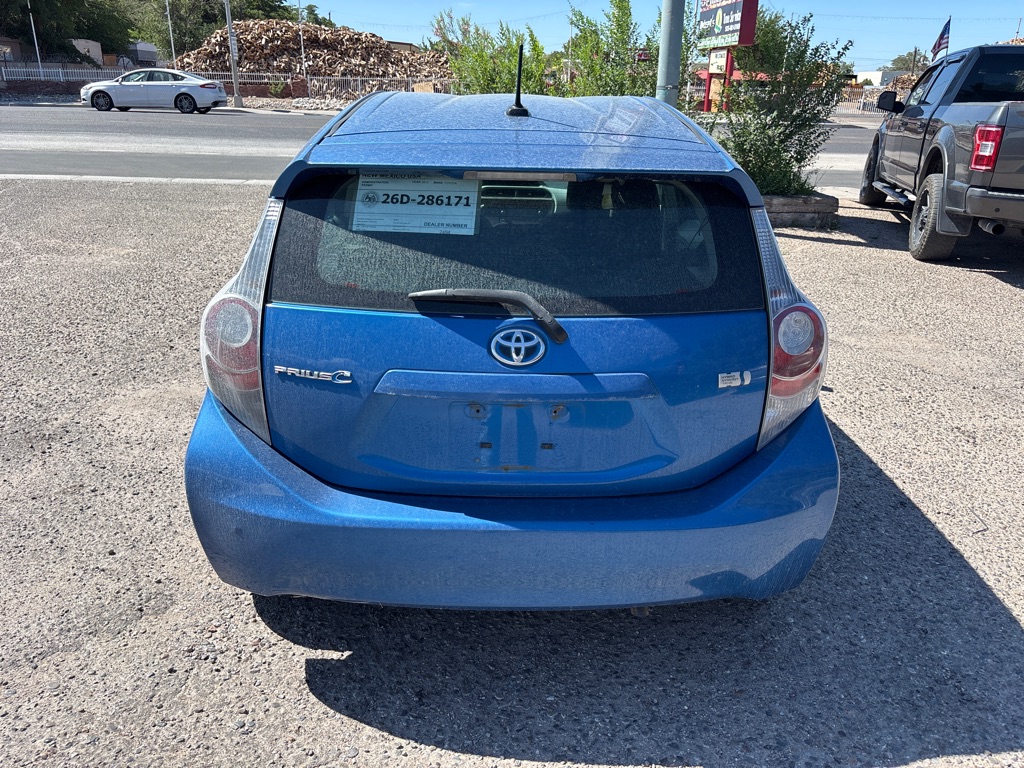 Photo 6 of this TOYOTA PRIUS C