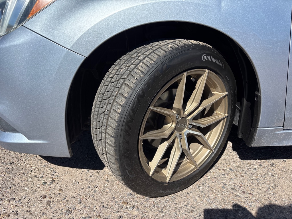 Photo 19 of this SUBARU LEGACY
