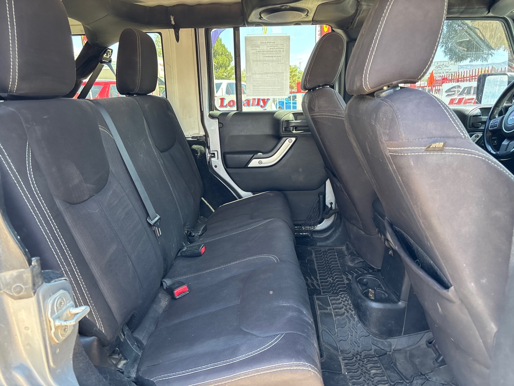 Photo 12 of this JEEP WRANGLER UNLIMI