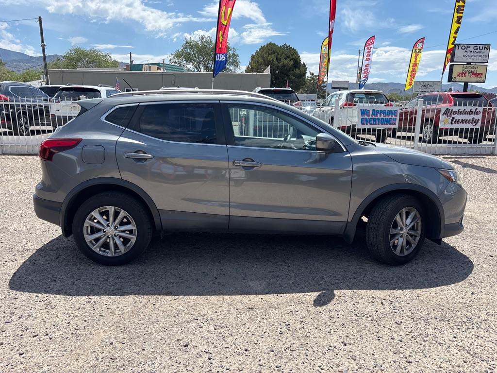 Photo 8 of this NISSAN ROGUE SPORT
