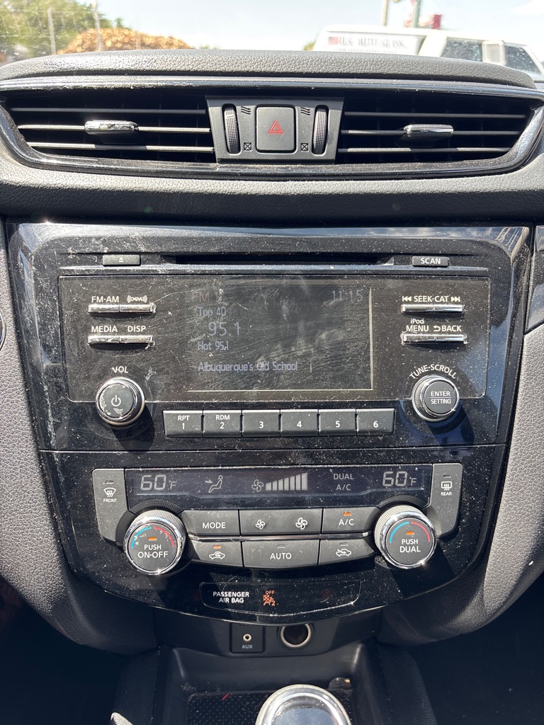 Photo 15 of this NISSAN ROGUE SPORT