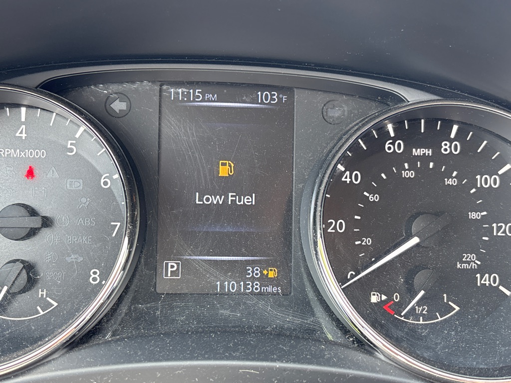 Photo 16 of this NISSAN ROGUE SPORT