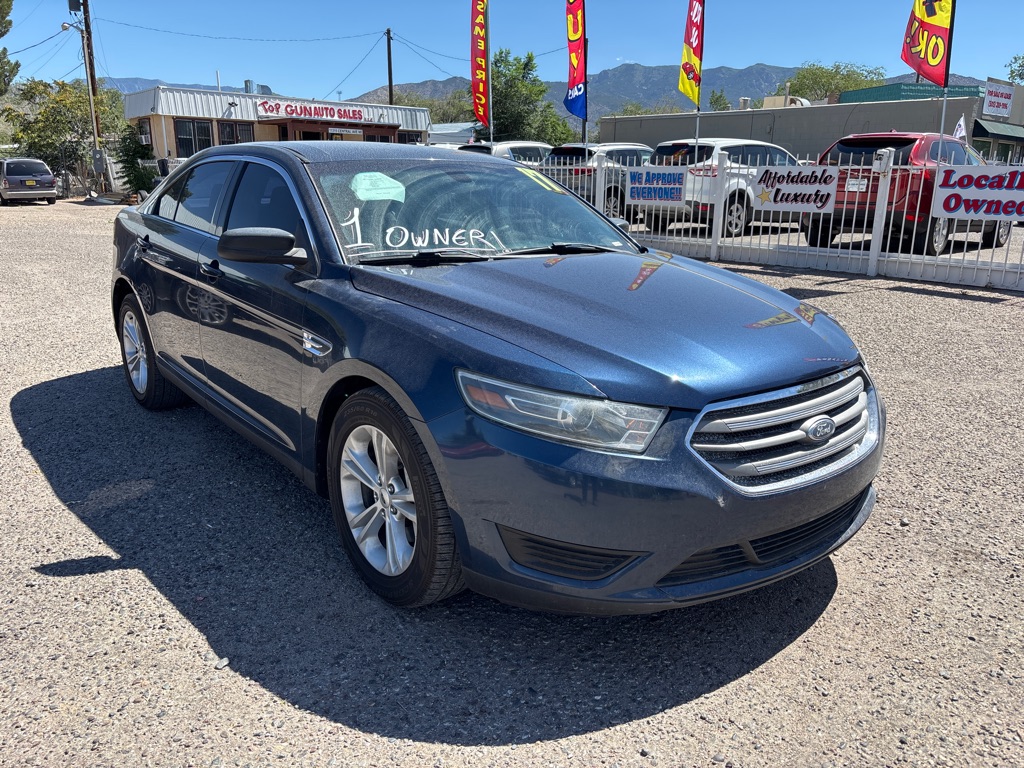 2017 Ford Taurus SE