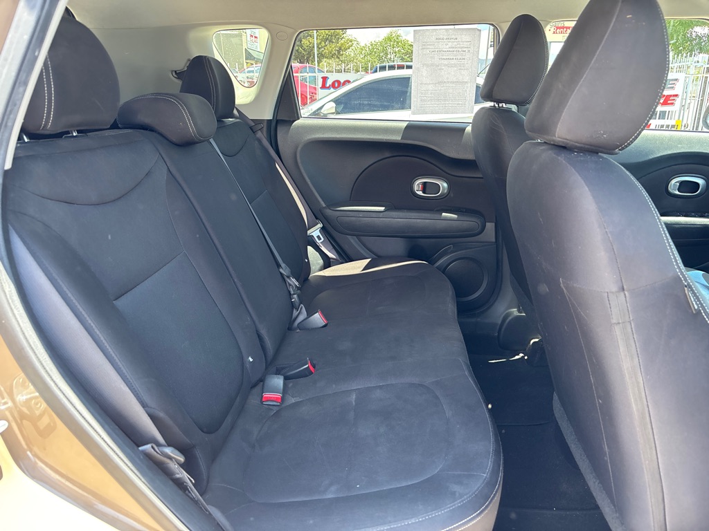 Photo 12 of this KIA SOUL