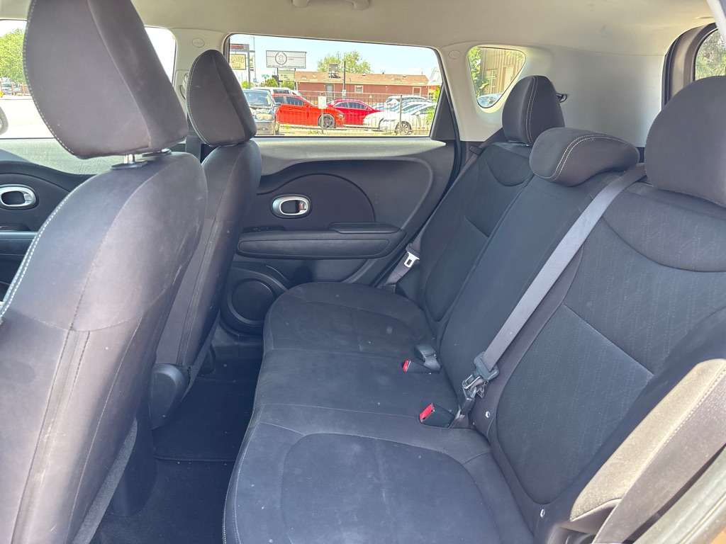 Photo 10 of this KIA SOUL