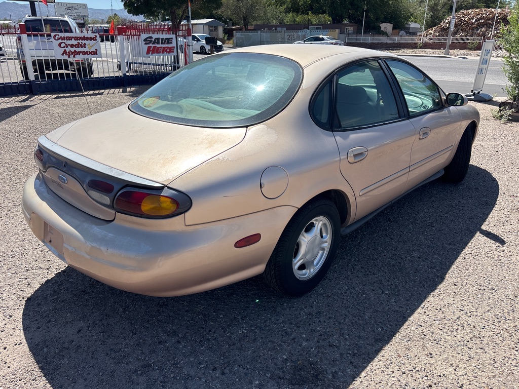 Photo 7 of this FORD TAURUS