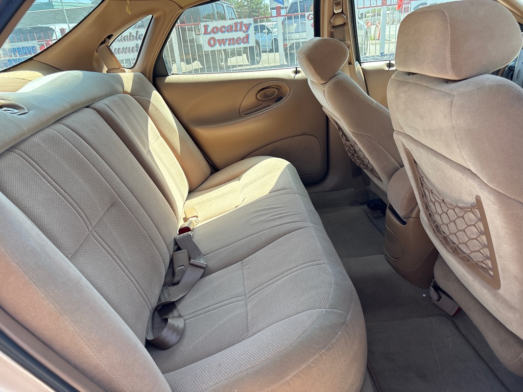 Photo 12 of this FORD TAURUS