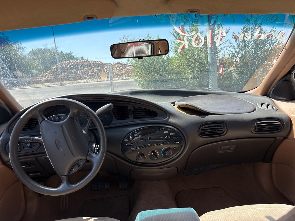 Photo 13 of this FORD TAURUS