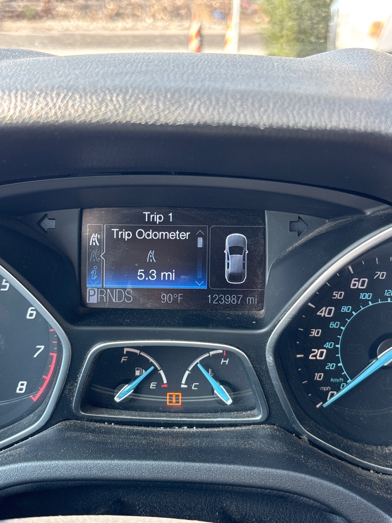 Photo 15 of this FORD FOCUS