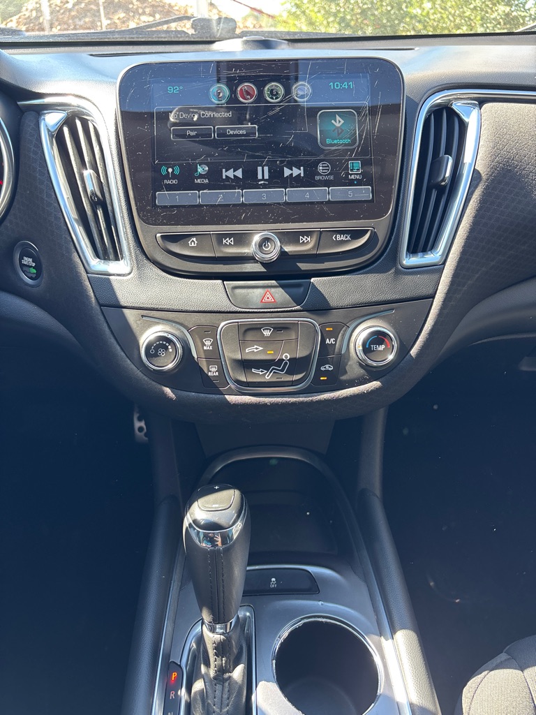 Photo 15 of this CHEVROLET MALIBU