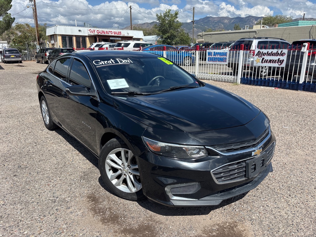Photo 3 of this CHEVROLET MALIBU