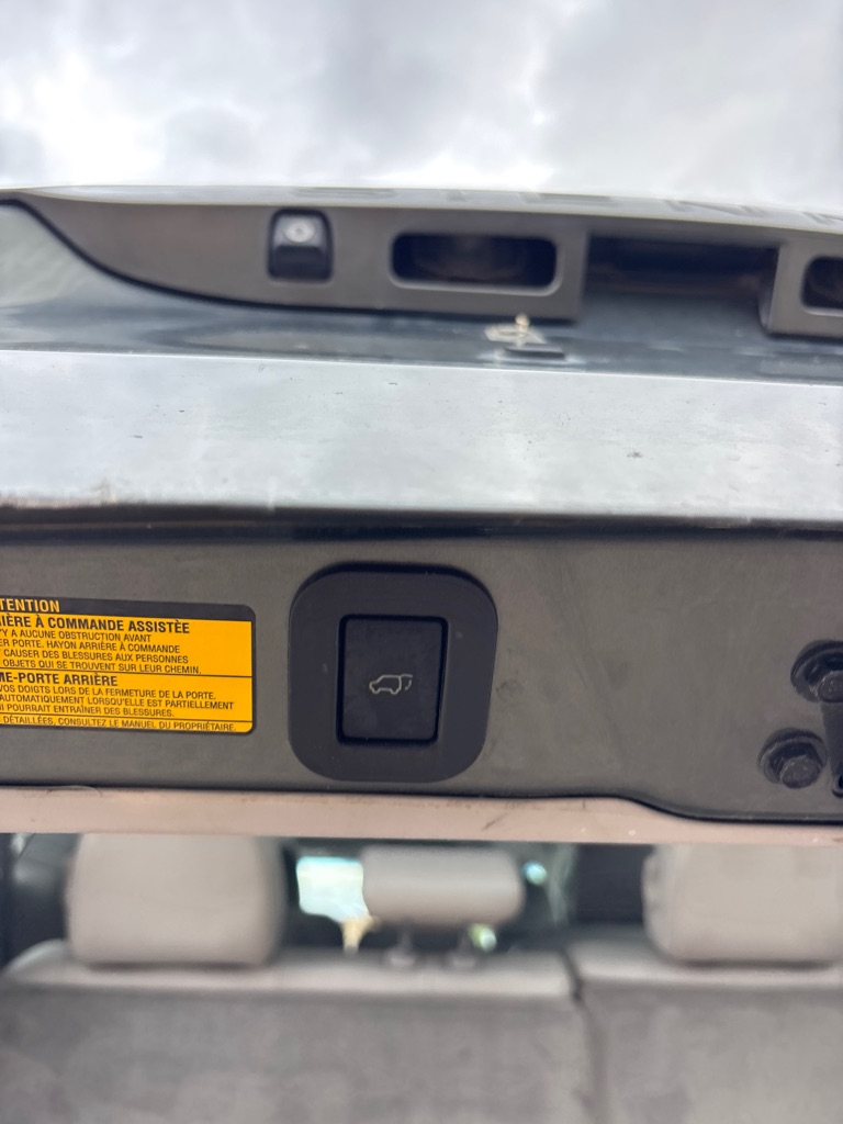 Photo 13 of this TOYOTA SIENNA