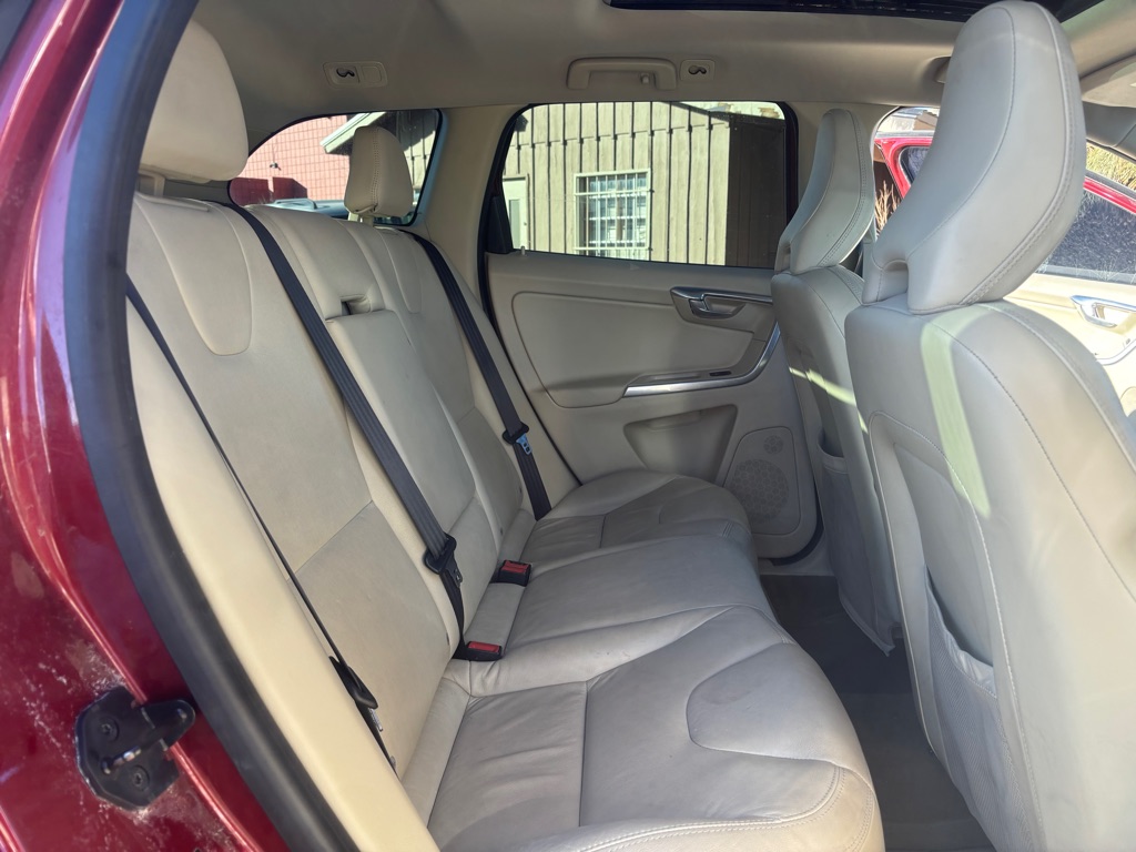 Photo 11 of this VOLVO XC60