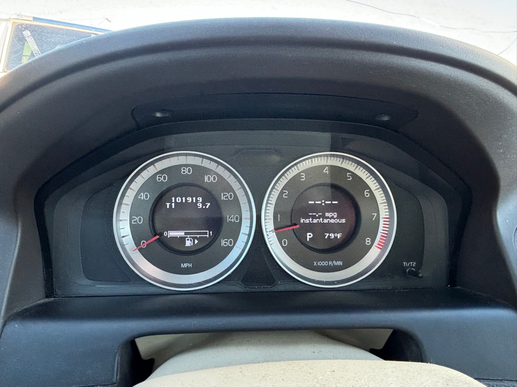 Photo 15 of this VOLVO XC60
