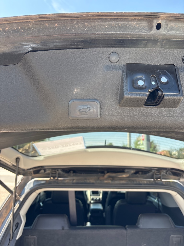 Photo 13 of this GMC ACADIA