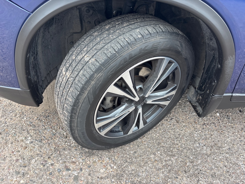 Photo 20 of this NISSAN ROGUE