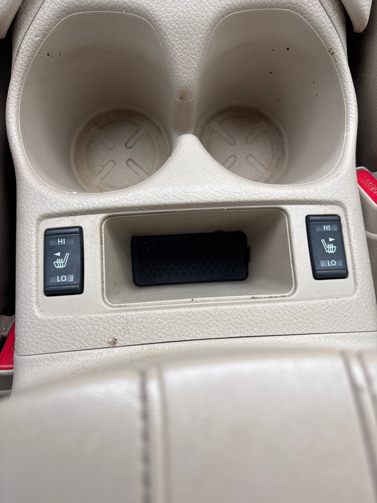 Photo 18 of this NISSAN ROGUE