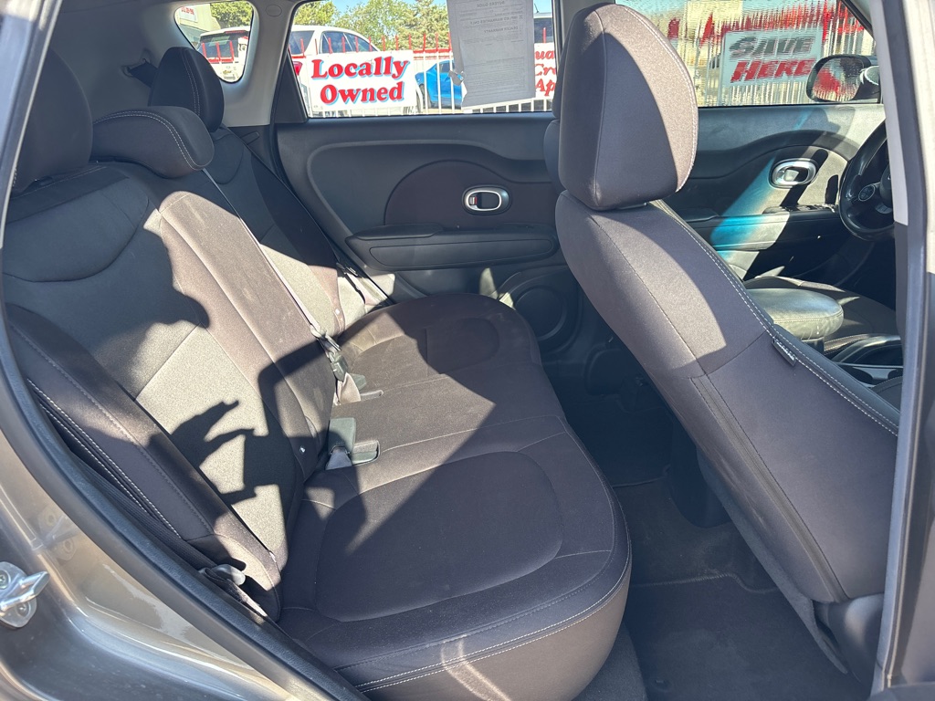 Photo 12 of this KIA SOUL