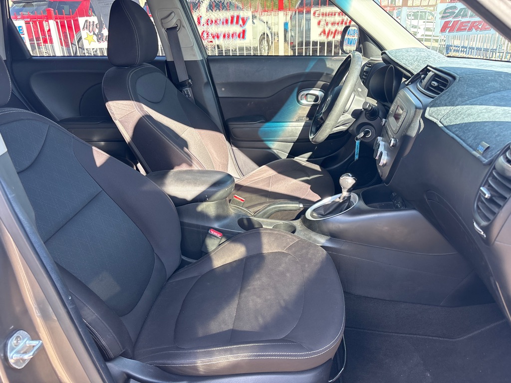Photo 13 of this KIA SOUL