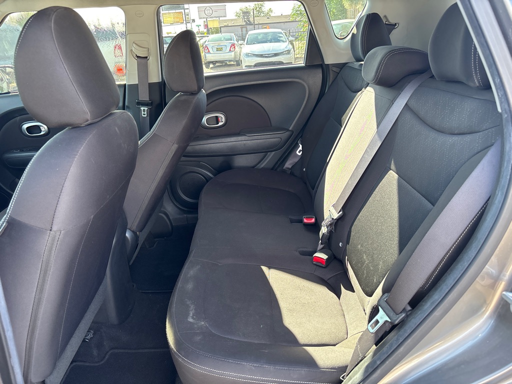 Photo 10 of this KIA SOUL
