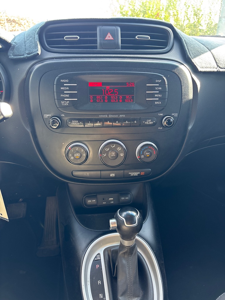 Photo 15 of this KIA SOUL