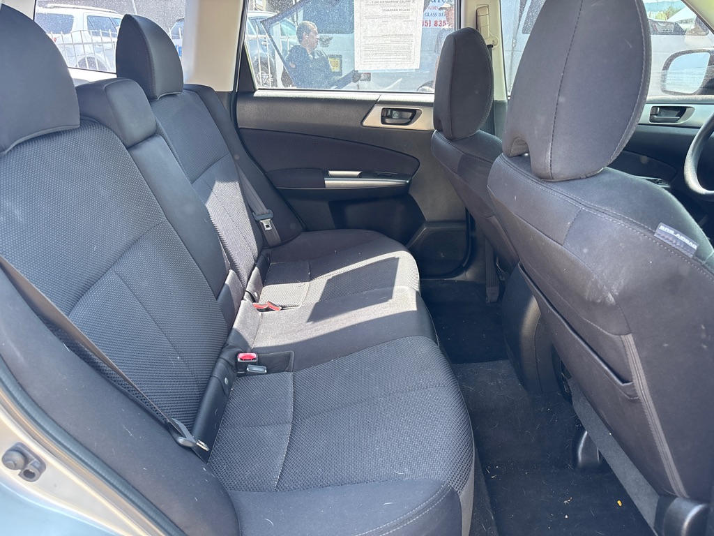 Photo 12 of this SUBARU FORESTER