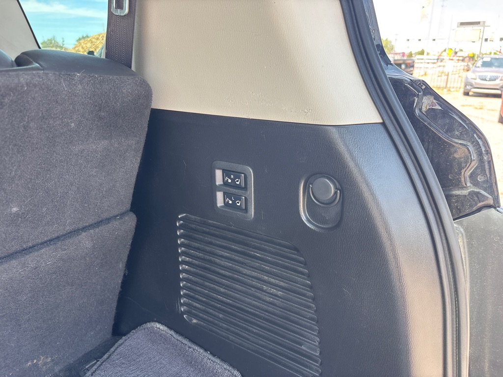 Photo 22 of this NISSAN ARMADA