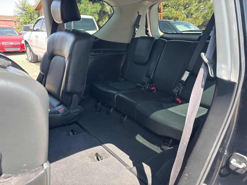 Photo 11 of this NISSAN ARMADA