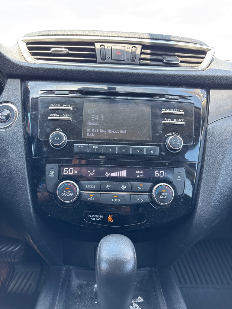 Photo 15 of this NISSAN ROGUE