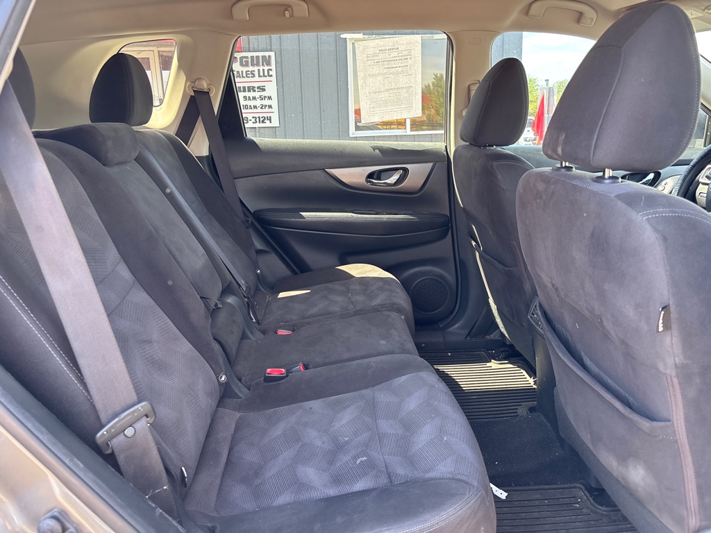 Photo 12 of this NISSAN ROGUE