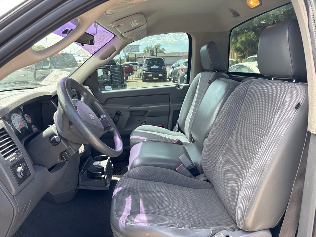 Photo 9 of this DODGE RAM 1500