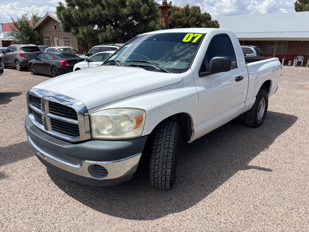 Photo 3 of this DODGE RAM 1500