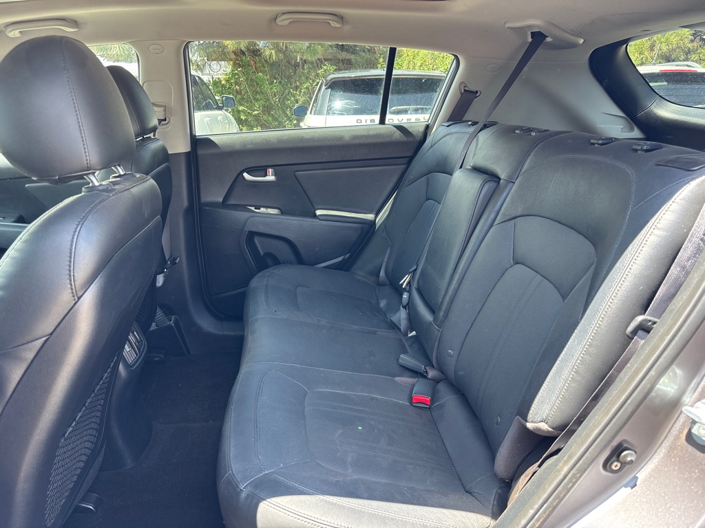 Photo 10 of this KIA SPORTAGE