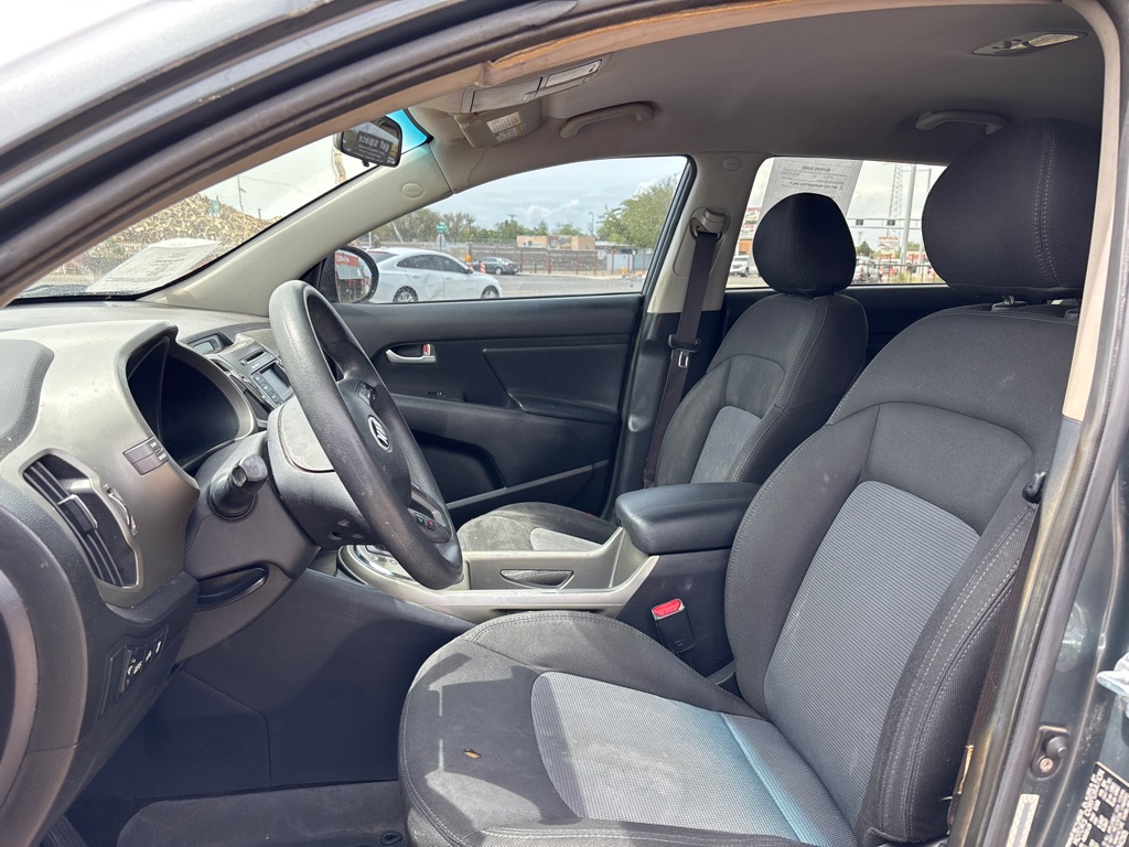 Photo 9 of this KIA SPORTAGE