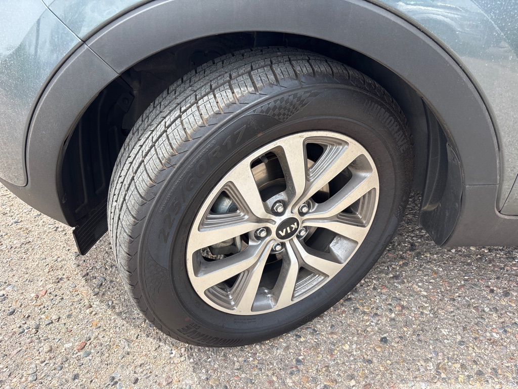 Photo 17 of this KIA SPORTAGE