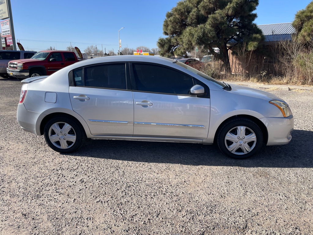 Photo 8 of this NISSAN SENTRA