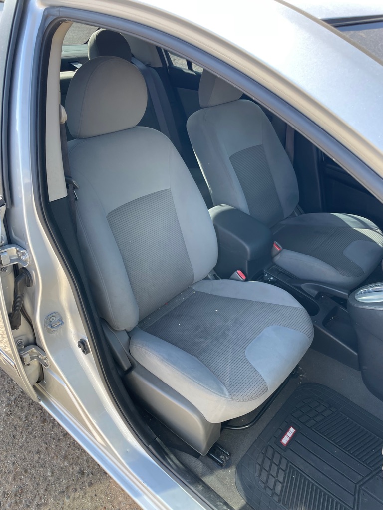 Photo 10 of this NISSAN SENTRA