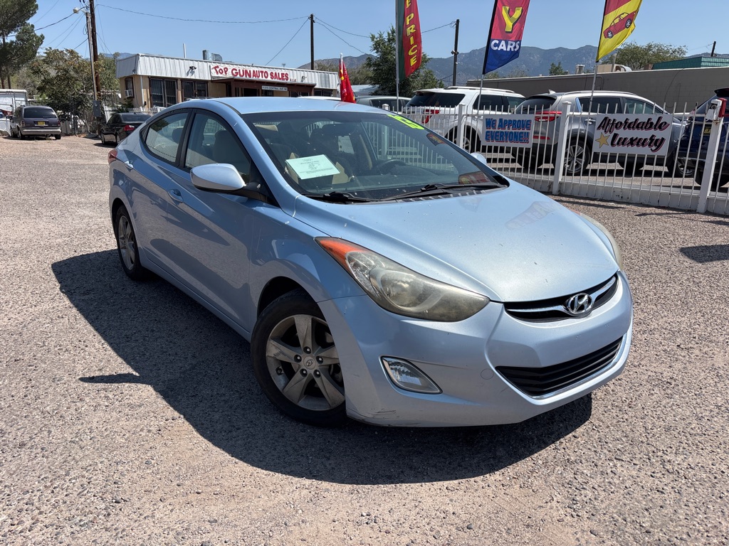 2013 HYUNDAI ELANTRA