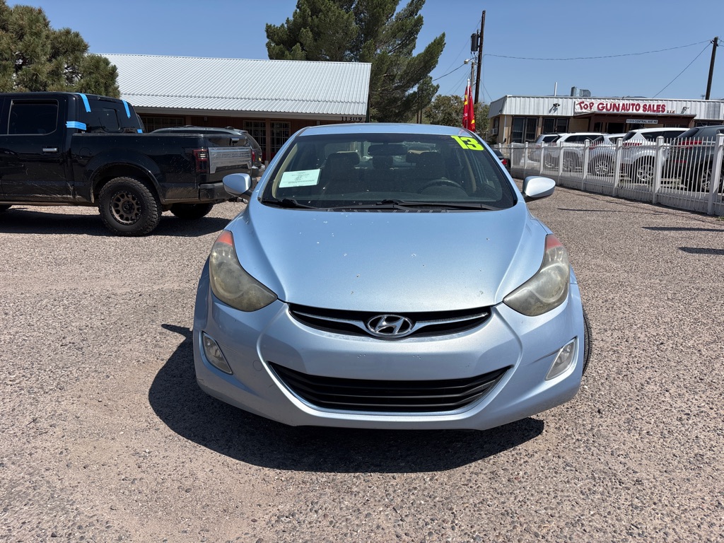 Photo 2 of this HYUNDAI ELANTRA