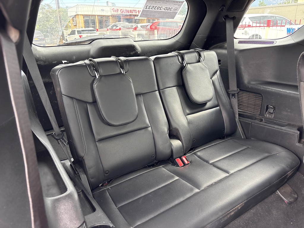 Photo 12 of this FORD EXPLORER
