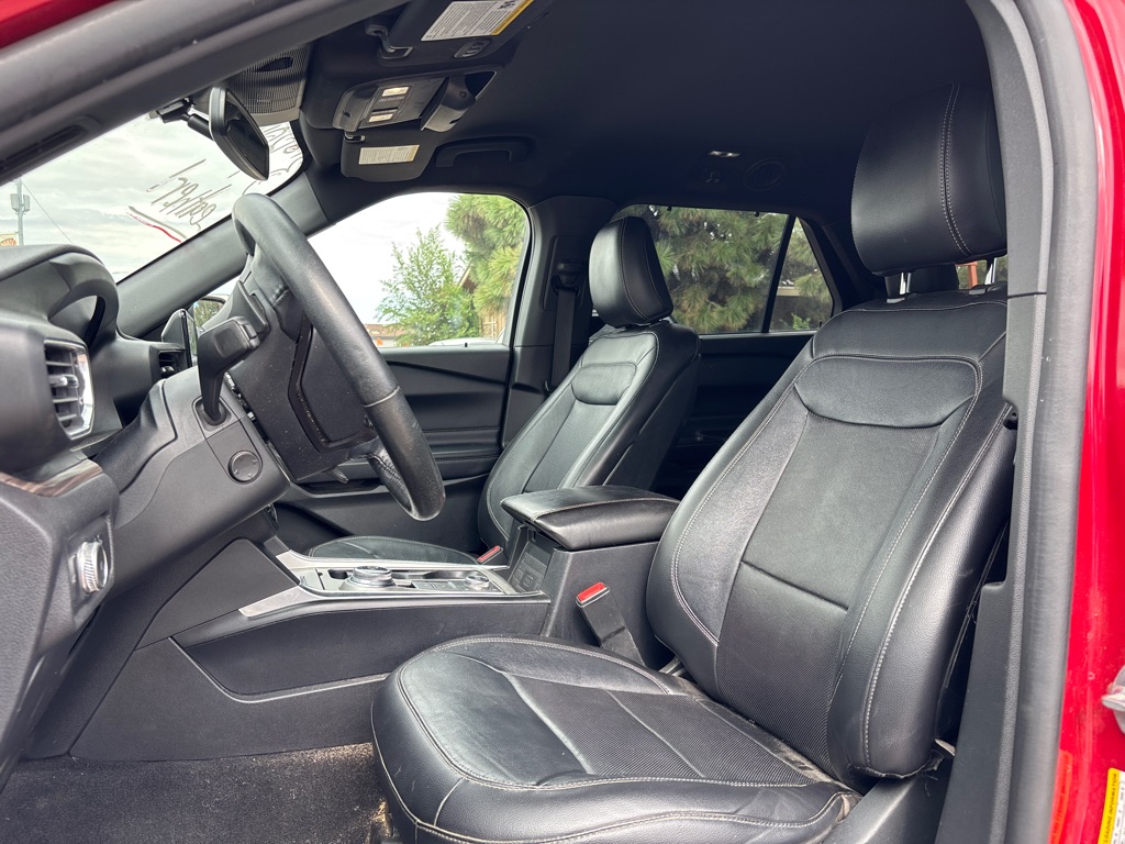Photo 9 of this FORD EXPLORER