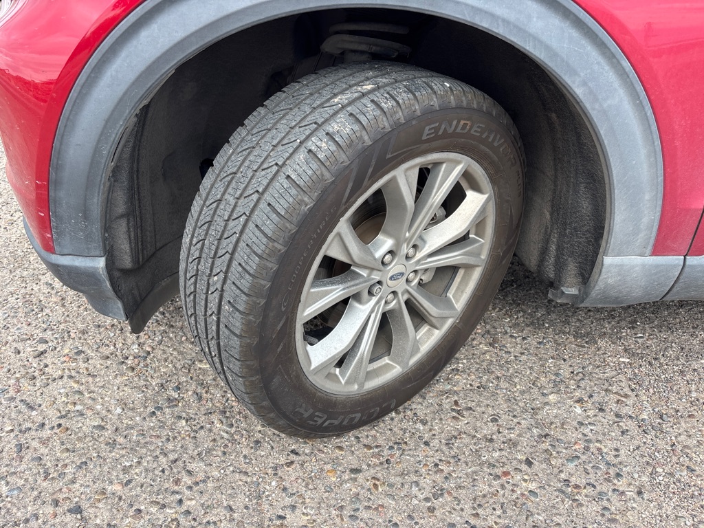 Photo 16 of this FORD EXPLORER