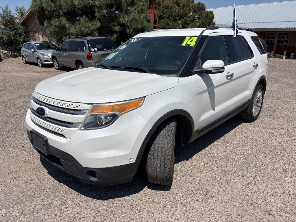 Photo 3 of this FORD EXPLORER