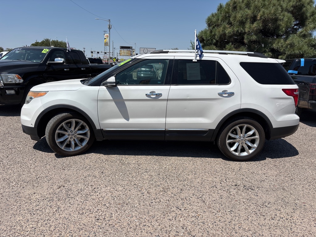 Photo 4 of this FORD EXPLORER