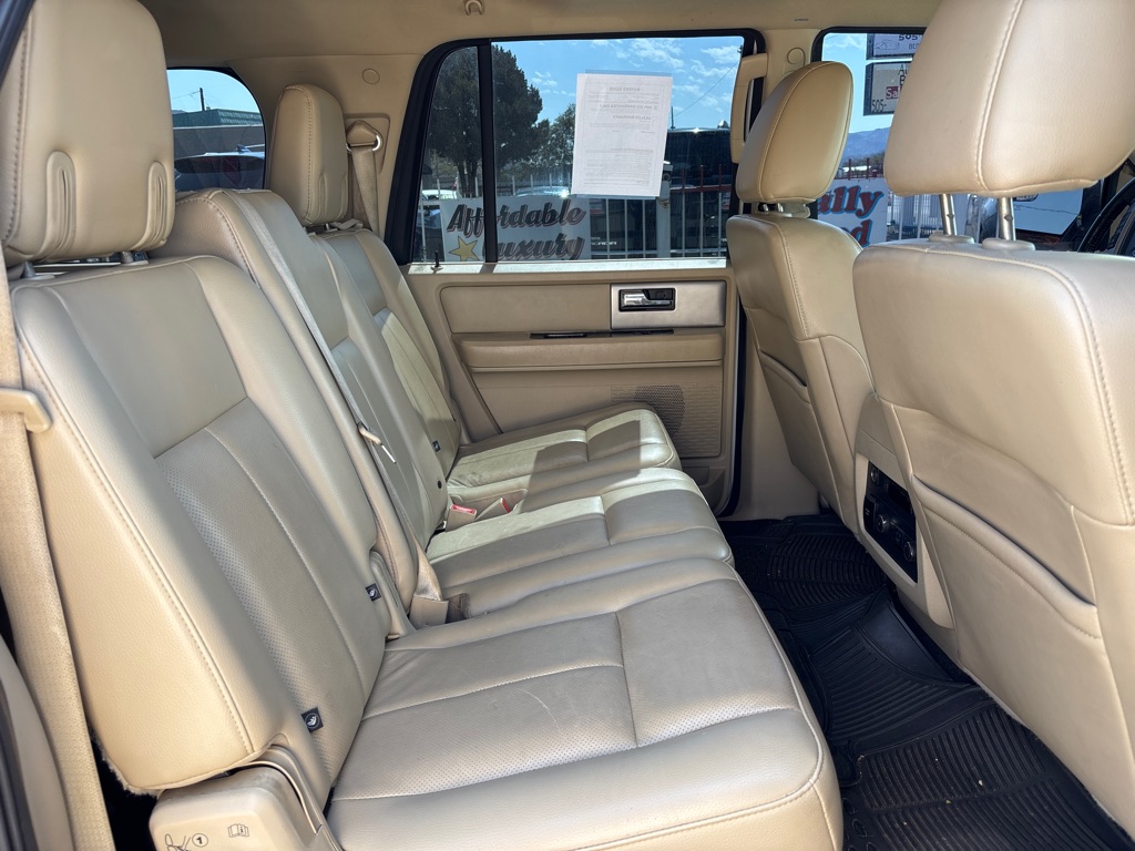 Photo 16 of this FORD EXPEDITION