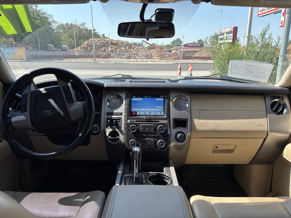 Photo 18 of this FORD EXPEDITION