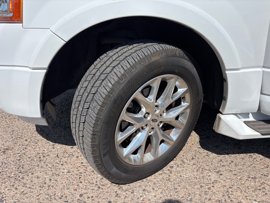 Photo 22 of this FORD EXPEDITION