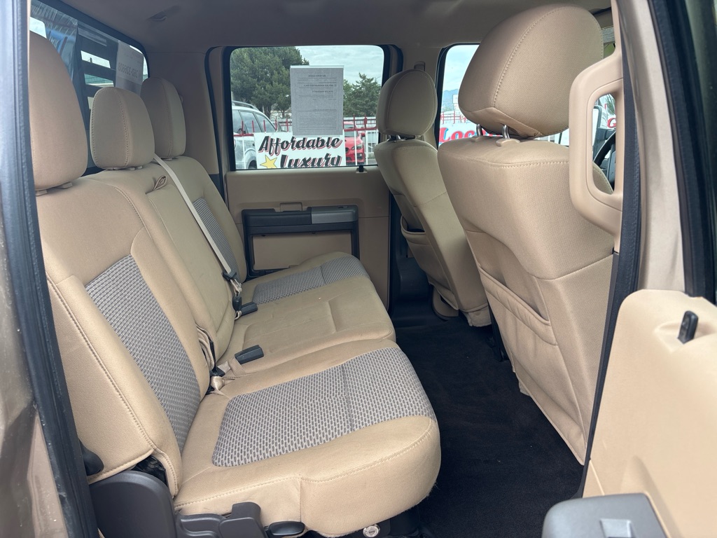 Photo 11 of this FORD F350