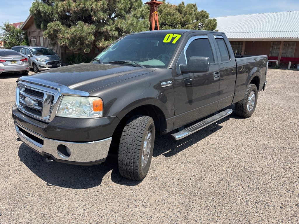 Photo 3 of this FORD F150